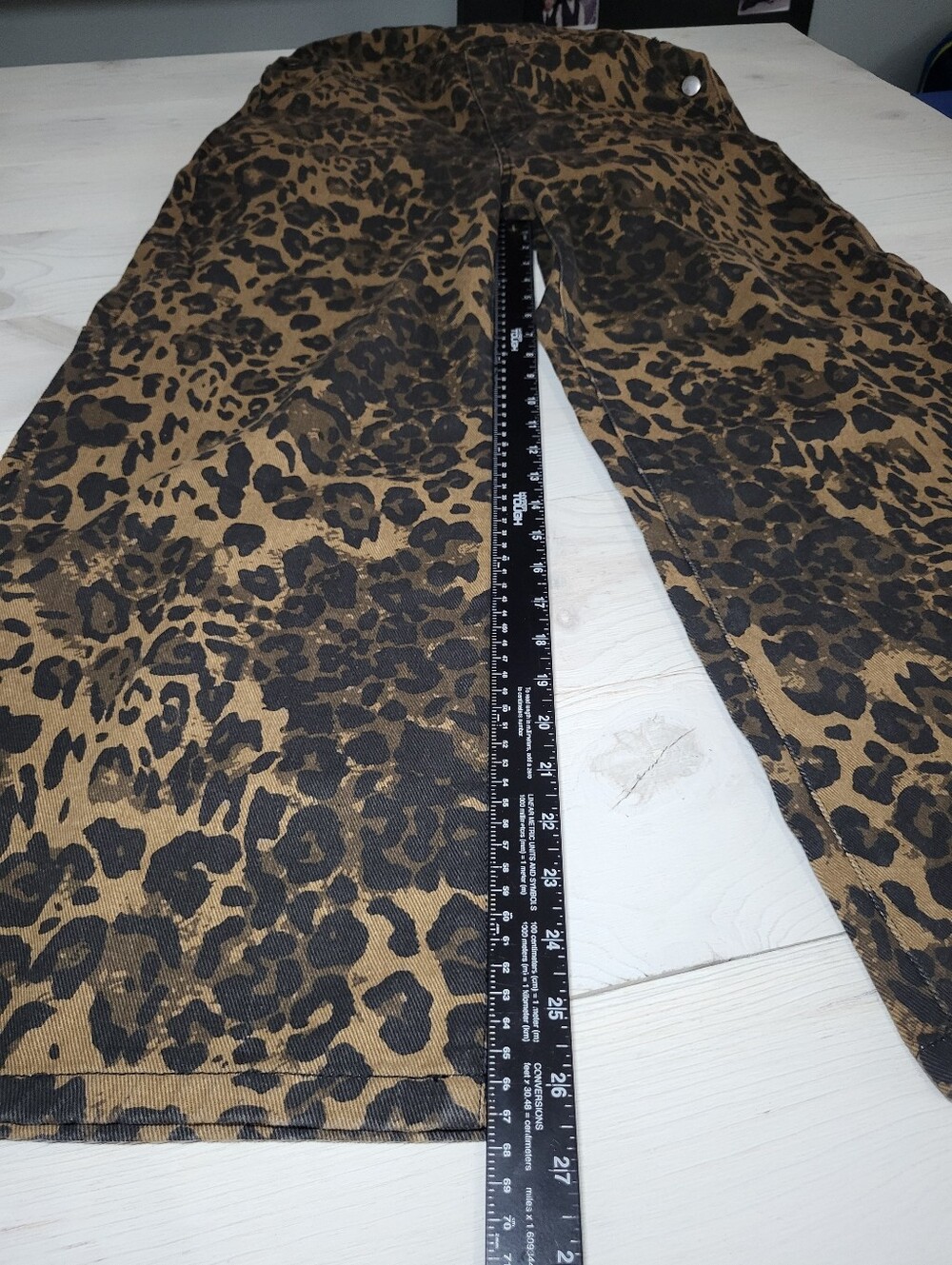 NWT Cider Overalls Oversized Cheetah Print Wide-Leg Cotton Cargo. - Picture 8 of 9